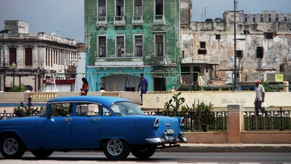 Mulţi români au o imagine romanţată despre Cuba: cât e de reală? Trei jurnalişti care au plecat într-o călătorie în Cuba au trăit cea mai mare peripeţie a vieţii lor. GALERIE FOTO