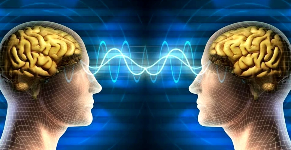 Două creiere, o singură minte: interconectarea creierelor piloţilor ar putea îmbunătăţi conducerea navelor spaţiale