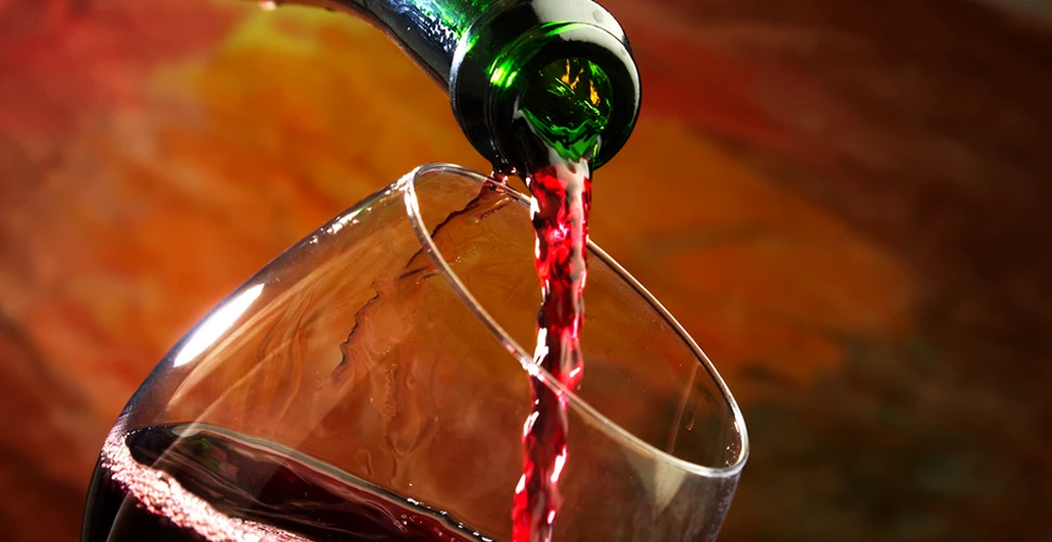 A bea sau a nu bea? În sfârşit, cercetătorii au aflat în ce condiţii un pahar de vin pe zi face bine sănătăţii