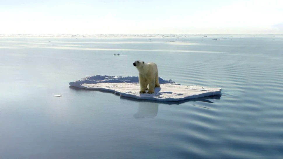 Cercetătorii atrag atenţia: Oceanul Arctic nu va mai avea gheaţă în luna septembrie dacă temperatura medie creşte cu 2 grade Celsius