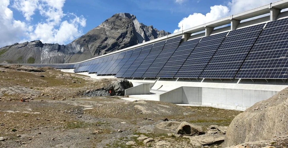Elveția instalează 5.000 de panouri solare pe Barajul Lacului Muttsee
