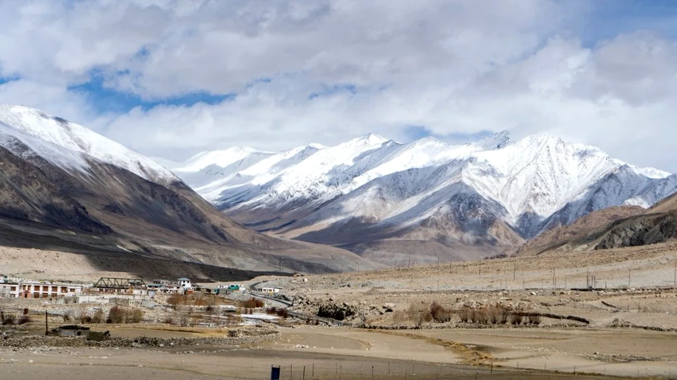 Gheţarii din Himalaya se topesc într-un ritm alert și ar putea să dispară până în 2100