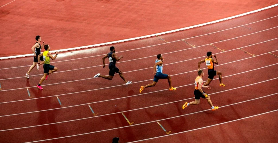 De ce atleții aleargă în sens antiorar?