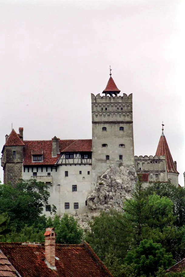 Castelul Bran, unul dintre locurile de legendă ale României pe care îl veţi mai putea vedea doar în fotografii / Foto: Mediafax