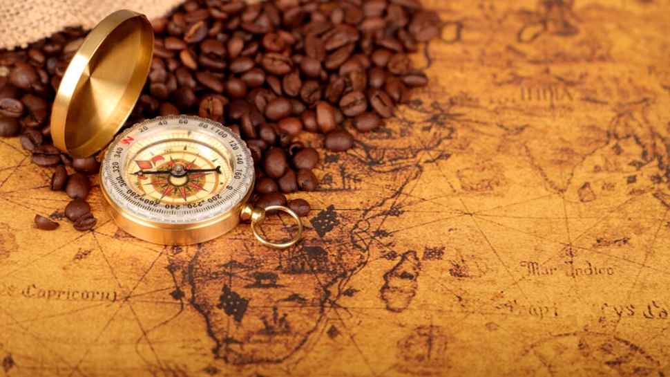 Istoria unei invenții apărute din greșeală. Cum s-a născut cafeaua decofeinizată?