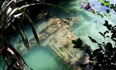 Un avion prăbuşit în timpul celui de-Al Doilea Război Mondial a fost descoperit într-o zonă izolată din Micronezia ”Este o piesă unică”
