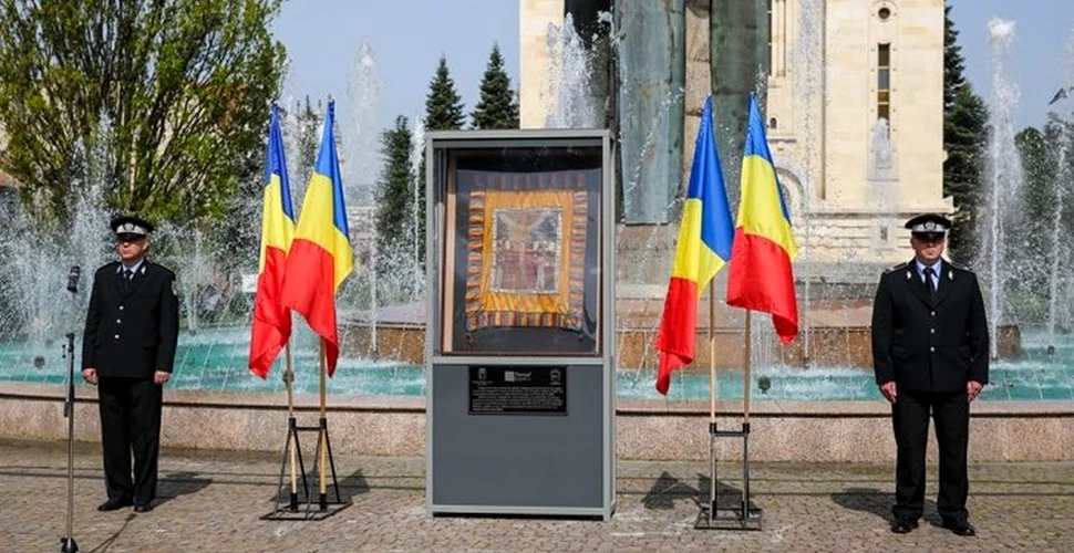 Elevii din Cluj ar putea ţine lecţiile de istorie în faţa unui steag: ”Este un loc simbolic al naţiunii române” – VIDEO
