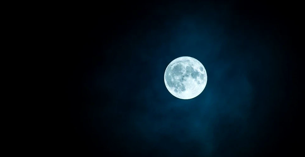 Superluna roz, cea mai mare Lună Plină din an