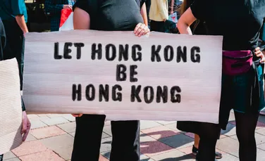 O studentă din Hong Kong, condamnată la închisoare pentru ce a scris pe Internet