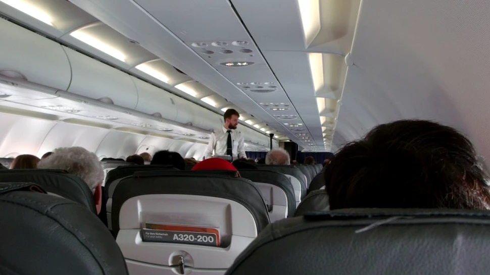 Franţa propune taxe pe carburanţii avioanelor şi navelor, pentru reducerea poluării