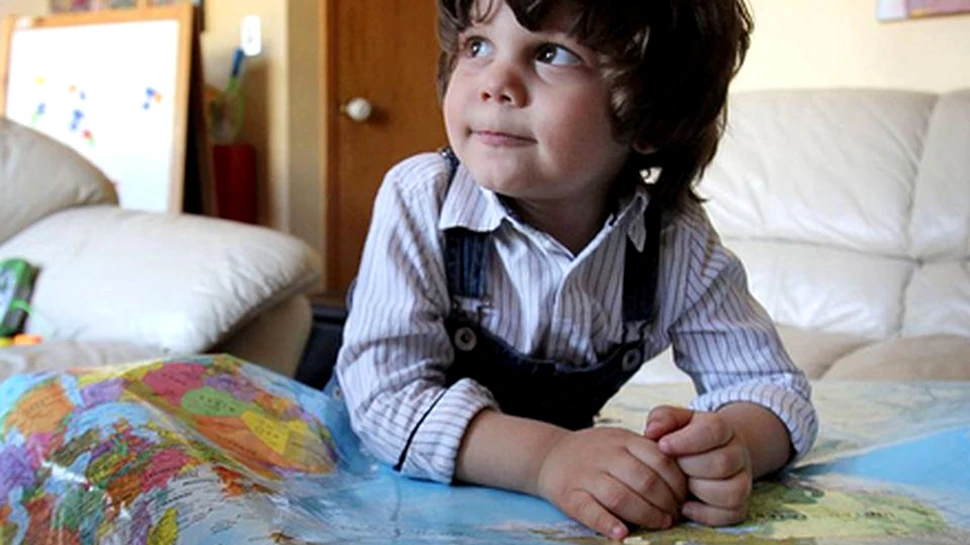 Un copil de origine română a fost desemnat cel mai inteligent de pe planetă. La trei ani ştie să numere până la 1.000 şi vorbeşte trei limbi străine