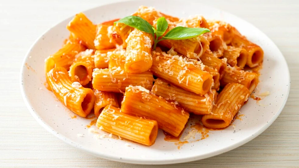 Oamenii sunt mai fericiți atunci când mănâncă paste, arată un studiu din Italia