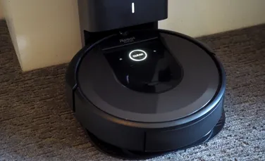 iRobot Roomba i7+, robotul ce aspiră şi duce gunoiul după ce termină