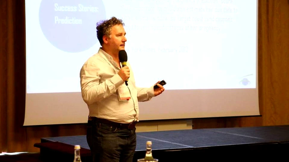 SUA a angajat o companie condusă de un român pentru strategia de imagine