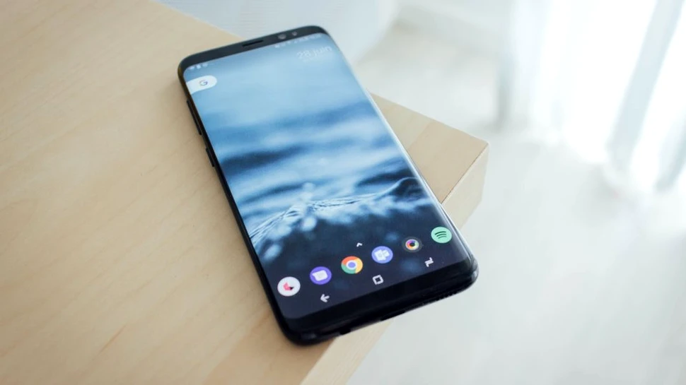Utilizatorii de Galaxy Note9 pot acum să dezactiveze un buton extrem de criticat
