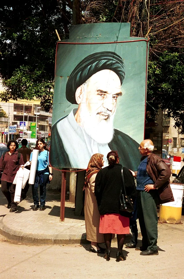 Portretul Ayatollahului Komeyni este omniprezent în Iran