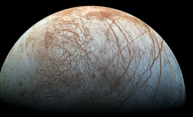 Europa, satelitul planetei Jupiter, ”aruncă” vapori de apă în spaţiu