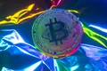 Un nou record istoric pentru Bitcoin