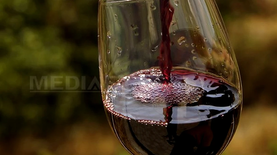 Vinul fiert, un remediu perfect pentru combaterea răcelii