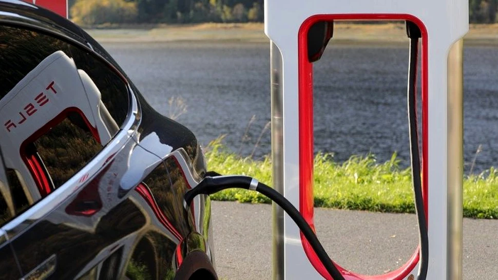 Piața mașinilor electrice a crescut cu 136% în octombrie, față de aceeași perioadă a anului 2019