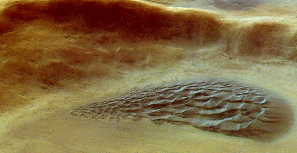 Vezi cum arată planeta Marte în 3-D, de la cel mai înalt munte până în cel mai adânc canion (VIDEO)