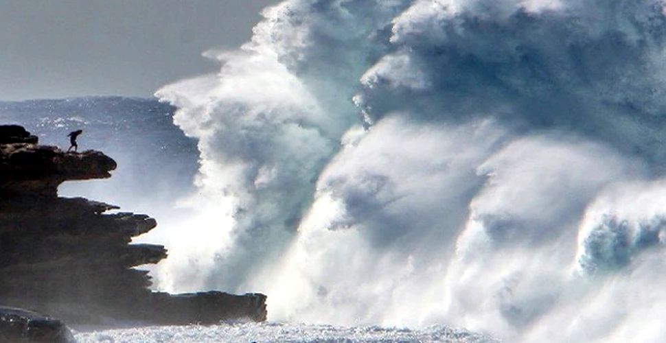 Natura turbata: un teribilist se lupta cu valurile uriase