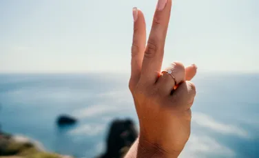 O nouă modă printre femeile divorțate. Ce fac cu inelele de logodnă?