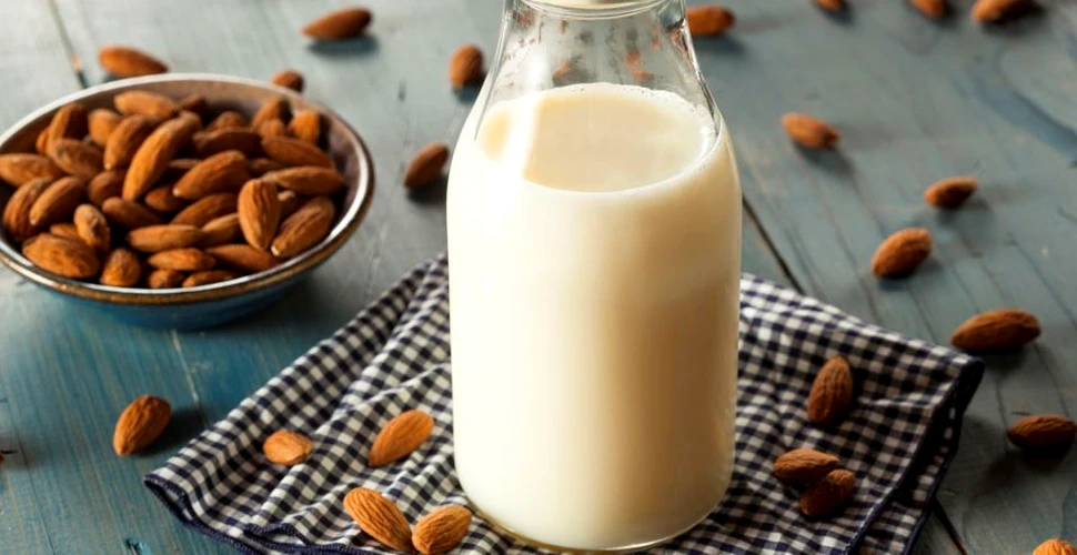 Povestea mai puţin cunoscută a laptelui de migdale: cum a ajuns acesta aliment de lux în Evul Mediu