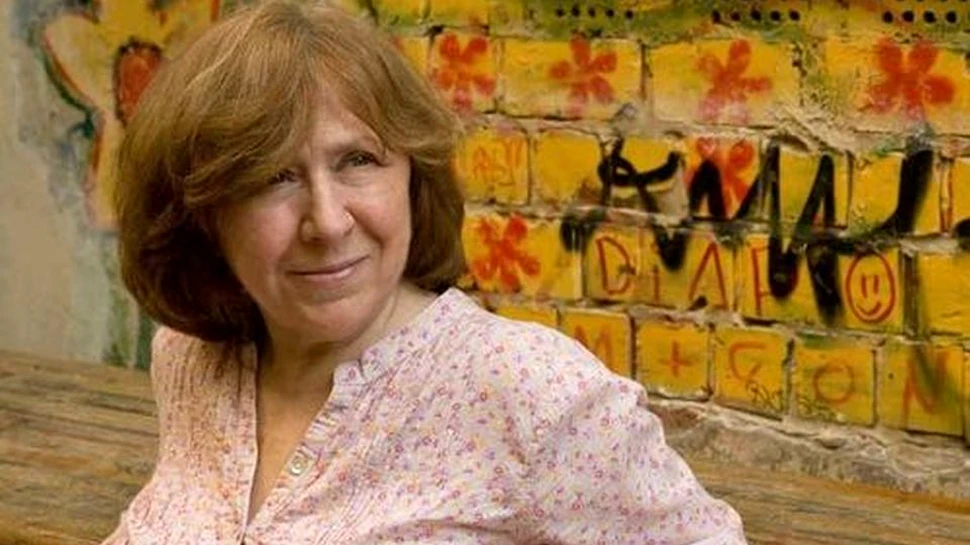 NOBEL LITERATURĂ 2015. O scriitoare şi jurnalistă din Belarus, câştigătoarea marelui premiu