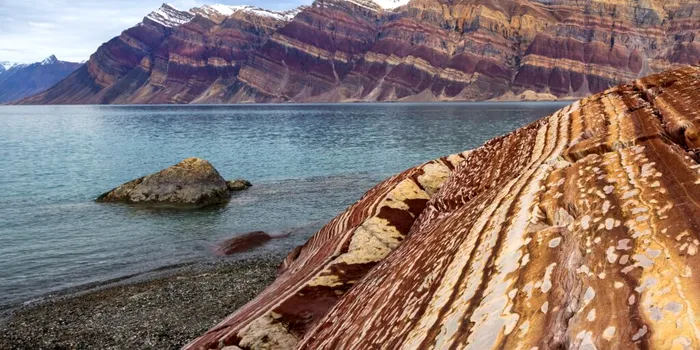 O adevărată anomalie geologică: de ce Groenlanda are unele dintre cele mai mari resurse naturale ale planetei?