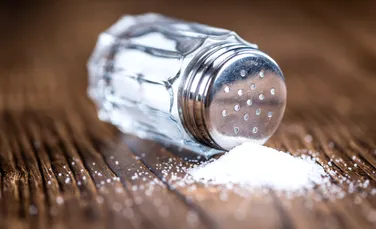 Un singur gram de sare, „vinovat” de milioane de atacuri de cord