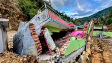 O femeie a fost găsită în viață după 10 zile printre ruinele din Nepal