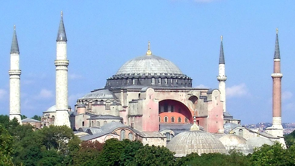 Arheologii cred că au descoperit Marele Baptisteriu folosit de către împăraţii bizantini în Hagia Sophia