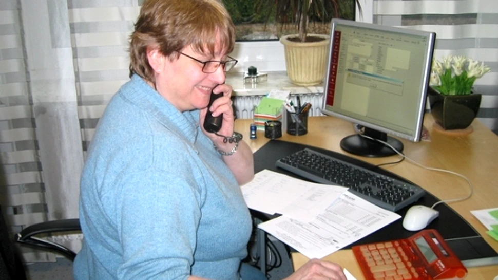 Munca de birou ingrasa