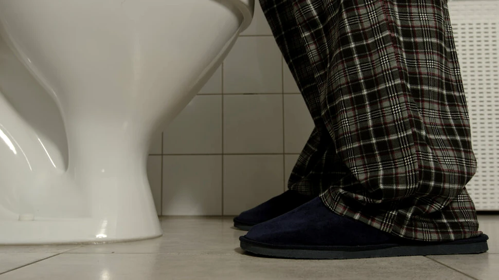 Iată de ce simțim nevoia să mergem la toaletă în timpul nopții