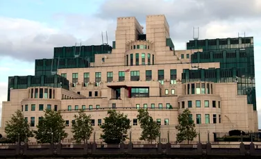 Detalii despre „criminalitatea gravă” a unui agent MI6 care avea „licență de a ucide”, ținute ascunse față de oficialii britanici