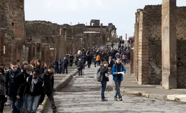Probleme în Pompei: s-au prăbuşit mai multe bucăţi din Templul zeiţei Venus!
