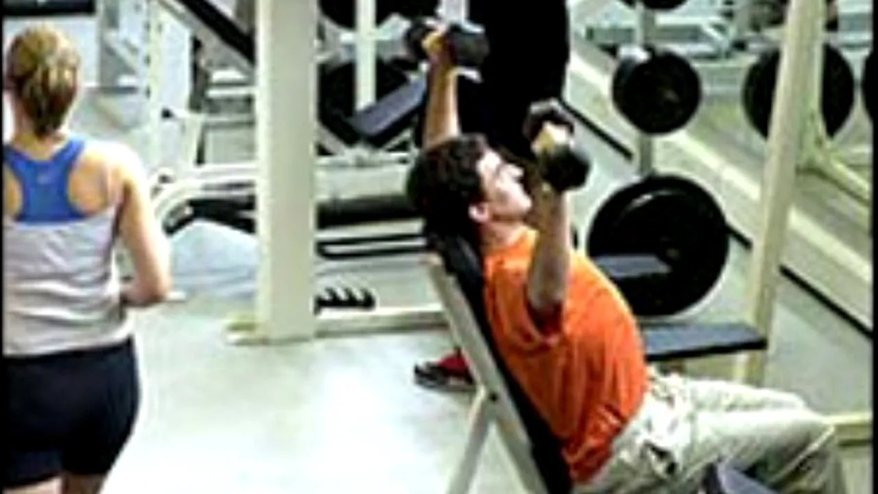 1-44880744-gym-scene226 