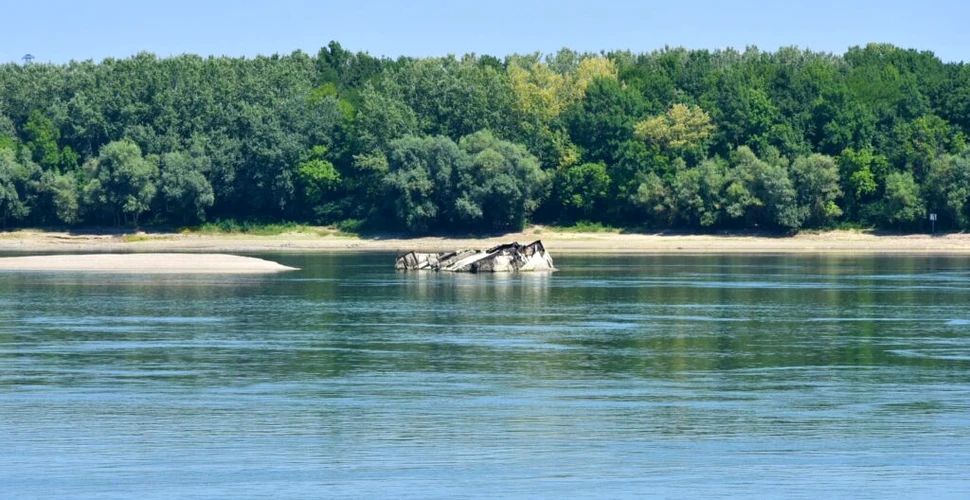 Seceta scoate din apele Dunării nave scufundate în Al Doilea Război Mondial