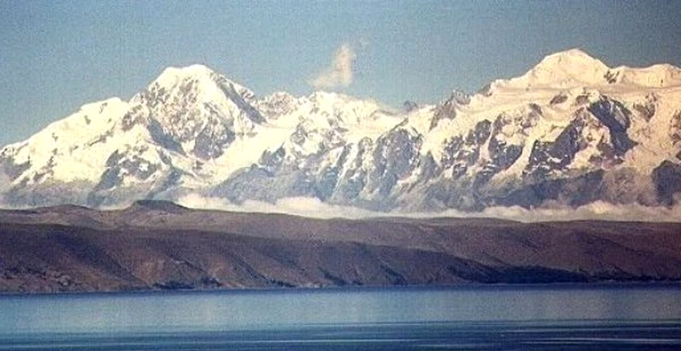 Ecologistii peruani vor sa vopseasca un munte in alb