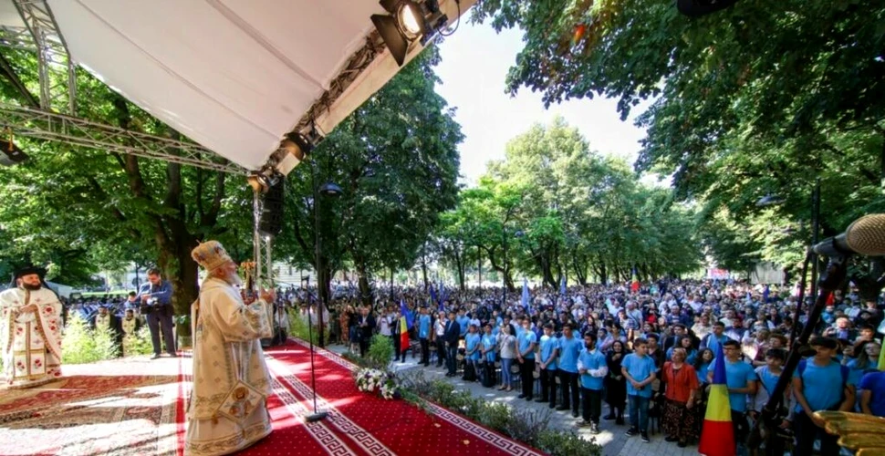 Sfântul Ierarh Nifon, Patriarhul Constantinopolului şi Mitropolitul Țării Românești, va fi sărbătorit la Târgoviște. Programul CEREMONIILOR