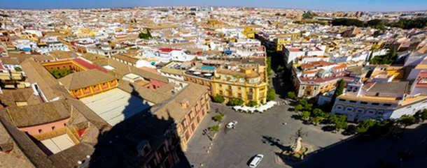 Sevilla cel mai bun oraş european pentru o vacanţă călduroasă, iarna
