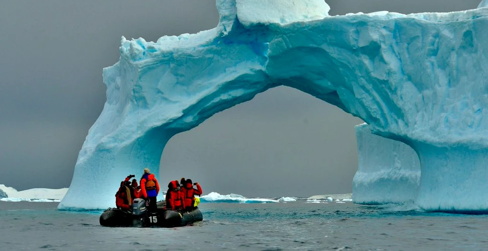 Încălzirea globală ar putea destabiliza în curând calota glaciară din Antarctica