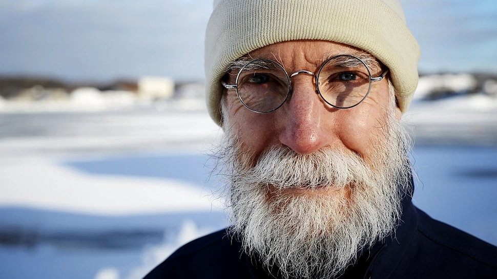 Cel mai curajos pensionar din lume porneşte într-o aventură fără precedent, ce va stabili un record unic în istoria omenirii