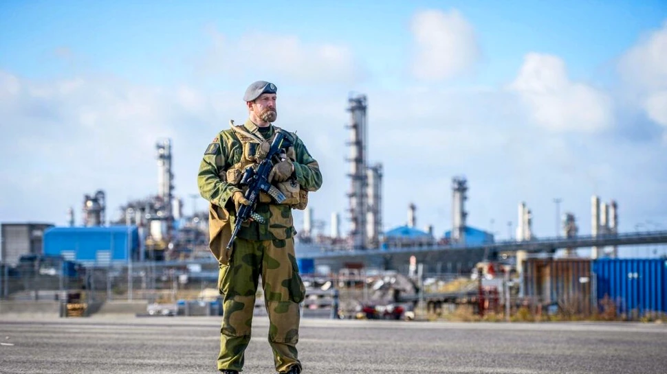 Poliția norvegiană investighează o dronă care ar fi zburat deasupra unei uzine de gaze