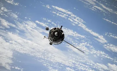 SpaceX a pierdut contactul cu trei sateliţi din reţeaua Starlink