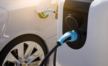 Crește impozitul pe mașinile hibride din 2026