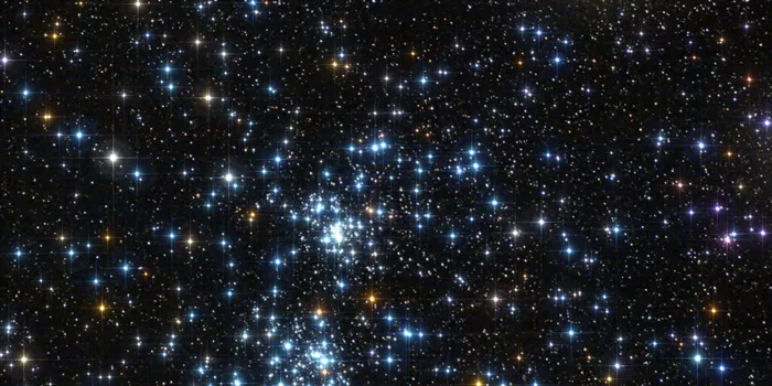 Astronomii din România au descoperit o stea de 179 de ori mai strălucitoare decât Soarele! Ce nume a primit?