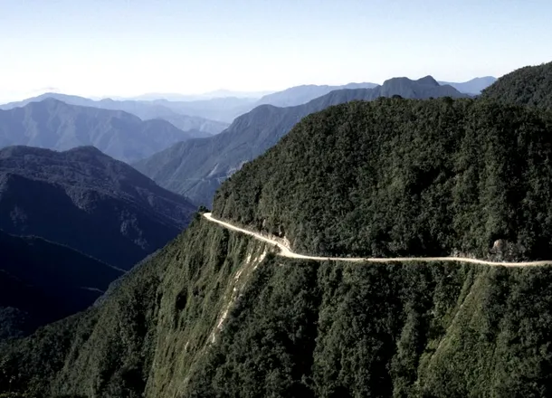 Cele mai periculoase locuri de pe Pământ: destinații extreme în care nu vrei să ajungi!