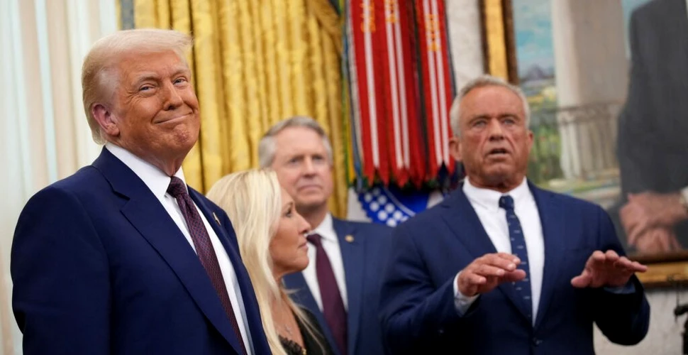 Donald Trump a concediat cei mai pregătiți epidemiologi ai Statelor Unite